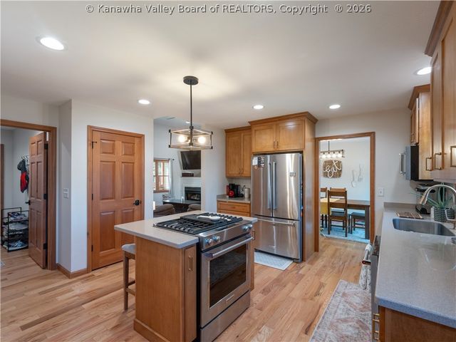5303 Edgebrook Drive, Charleston, WV 25313