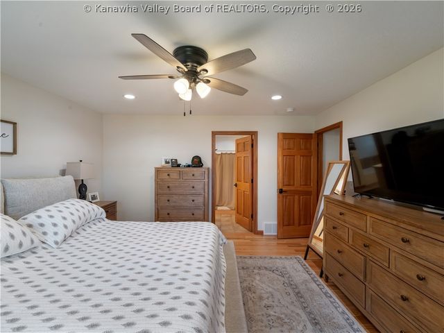 5303 Edgebrook Drive, Charleston, WV 25313