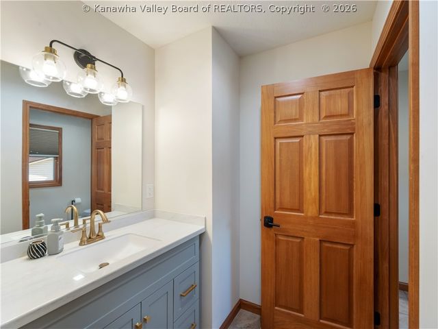 5303 Edgebrook Drive, Charleston, WV 25313