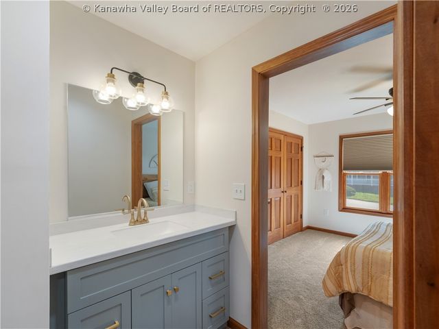 5303 Edgebrook Drive, Charleston, WV 25313