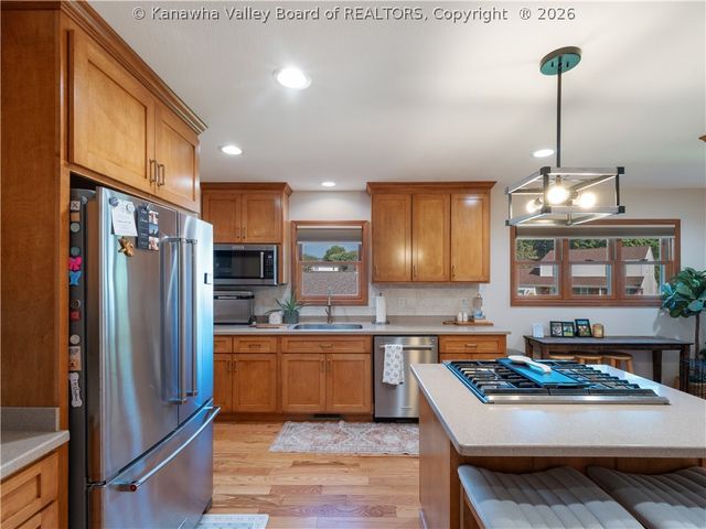 5303 Edgebrook Drive, Charleston, WV 25313