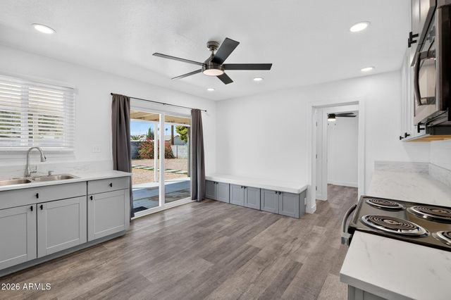 2501 E KAREN Drive, Phoenix, AZ 85032