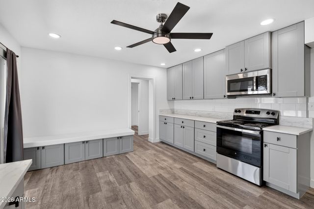 2501 E KAREN Drive, Phoenix, AZ 85032