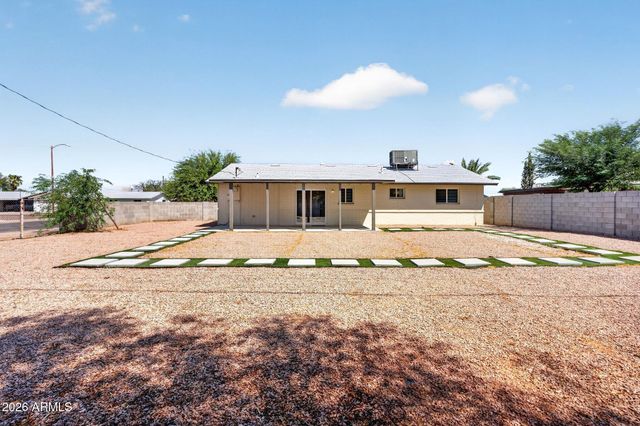 2501 E KAREN Drive, Phoenix, AZ 85032