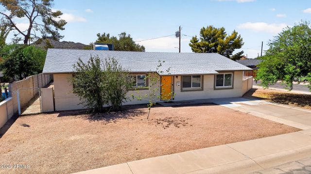 2501 E KAREN Drive, Phoenix, AZ 85032