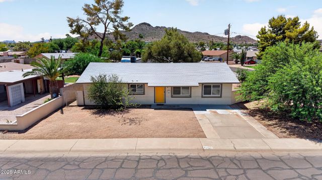 2501 E KAREN Drive, Phoenix, AZ 85032