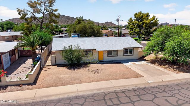 2501 E KAREN Drive, Phoenix, AZ 85032