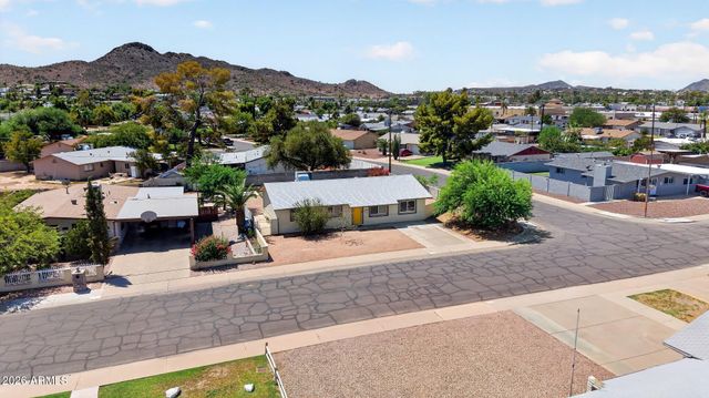 2501 E KAREN Drive, Phoenix, AZ 85032
