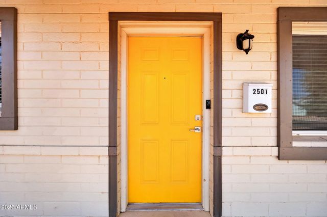 2501 E KAREN Drive, Phoenix, AZ 85032