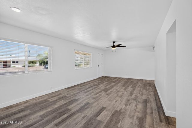 2501 E KAREN Drive, Phoenix, AZ 85032