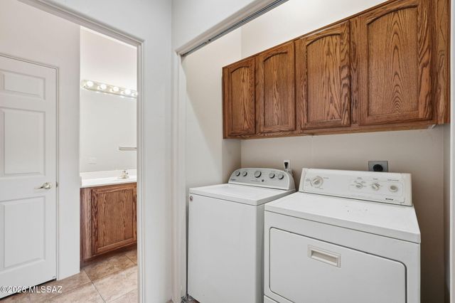 3221 S Treasure Cove Place, Tucson, AZ 85713