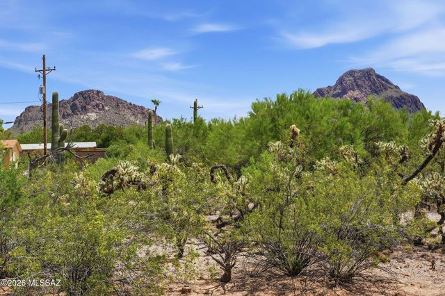3221 S Treasure Cove Place, Tucson, AZ 85713