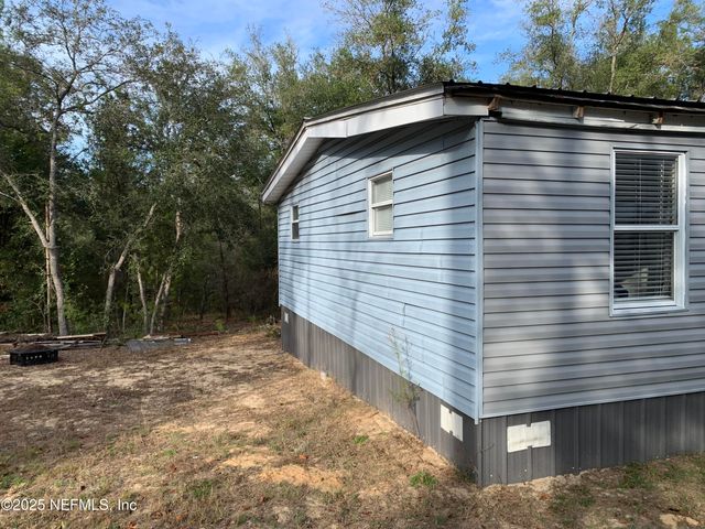 246 RAINBOW Drive, Hawthorne, FL 32640