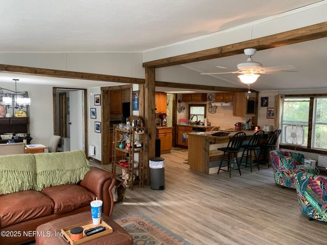 246 RAINBOW Drive, Hawthorne, FL 32640