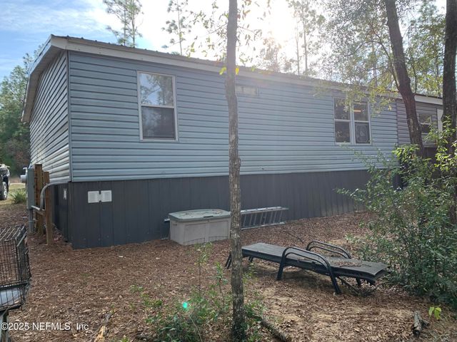 246 RAINBOW Drive, Hawthorne, FL 32640