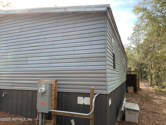 246 RAINBOW Drive, Hawthorne, FL 32640