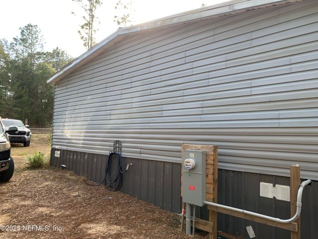 246 RAINBOW Drive, Hawthorne, FL 32640