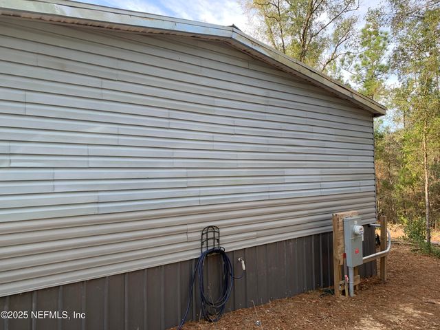 246 RAINBOW Drive, Hawthorne, FL 32640