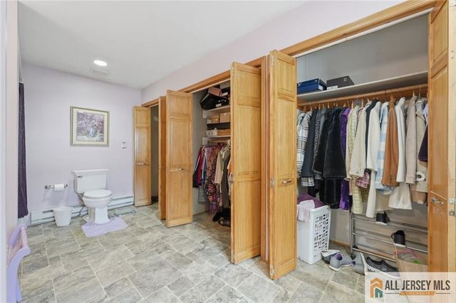 251 Matchaponix Avenue, Monroe, NJ 08831