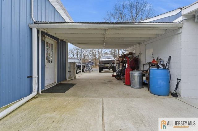 251 Matchaponix Avenue, Monroe, NJ 08831