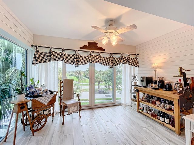 3060 Holiday Springs Boulevard 312, Margate, FL 33065