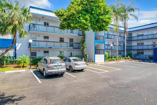 3060 Holiday Springs Boulevard 312, Margate, FL 33065