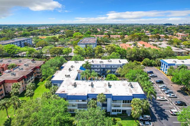3060 Holiday Springs Boulevard 312, Margate, FL 33065