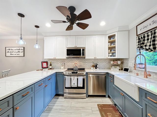 3060 Holiday Springs Boulevard 312, Margate, FL 33065