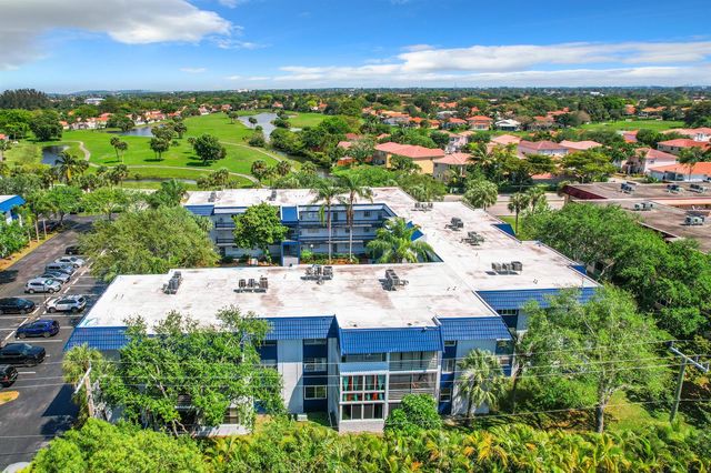 3060 Holiday Springs Boulevard 312, Margate, FL 33065