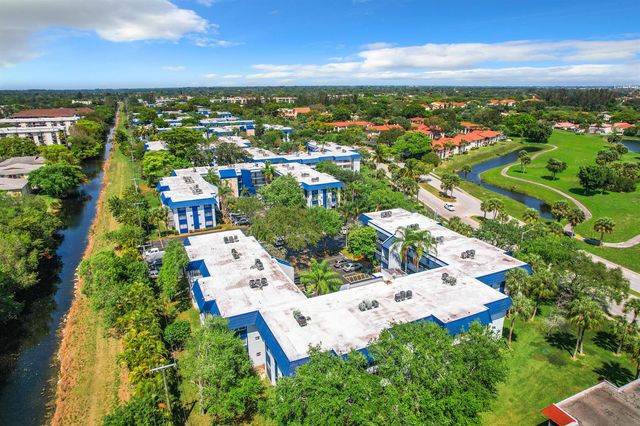 3060 Holiday Springs Boulevard 312, Margate, FL 33065