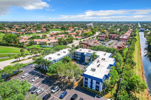 3060 Holiday Springs Boulevard 312, Margate, FL 33065