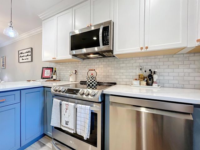 3060 Holiday Springs Boulevard 312, Margate, FL 33065