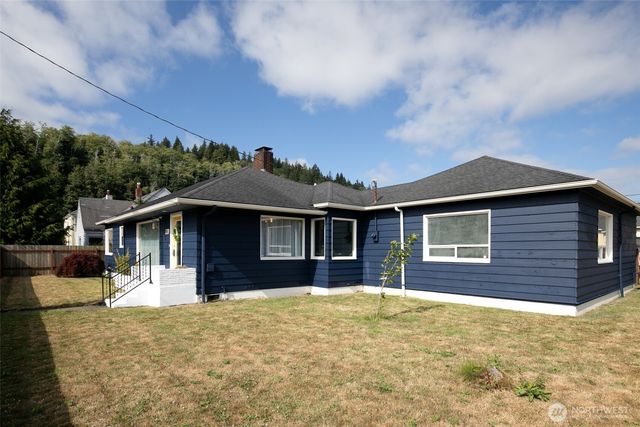 215 Ontario Street, Hoquiam, WA 98550