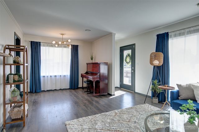 215 Ontario Street, Hoquiam, WA 98550