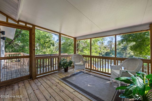 106 Pilot Place, New Bern, NC 28562