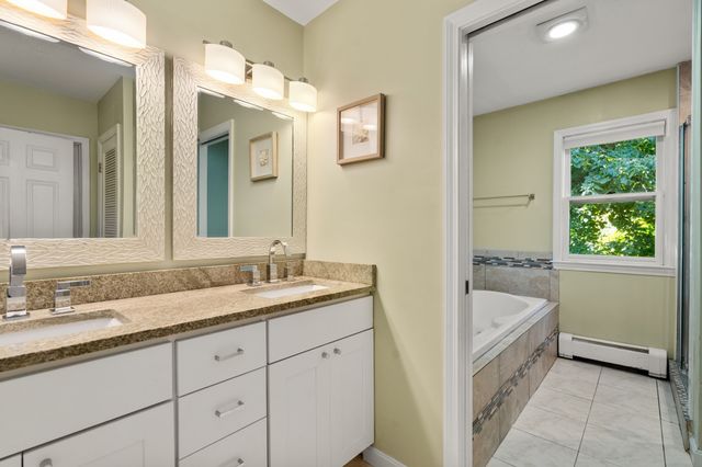 631 Blue Hill Ave, Milton, MA 02186
