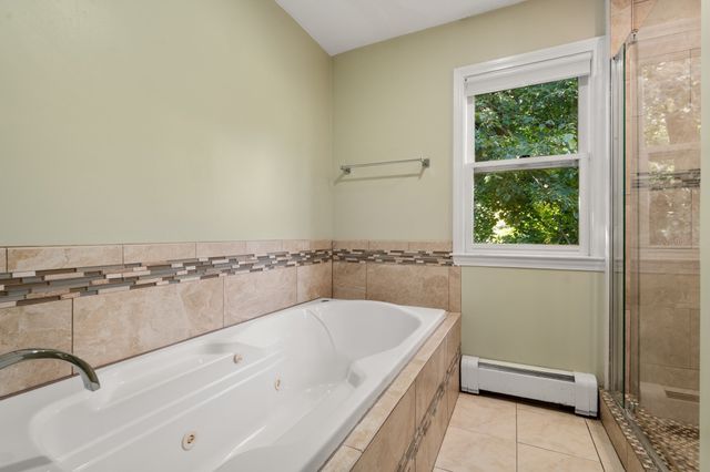 631 Blue Hill Ave, Milton, MA 02186