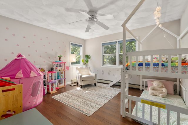 631 Blue Hill Ave, Milton, MA 02186
