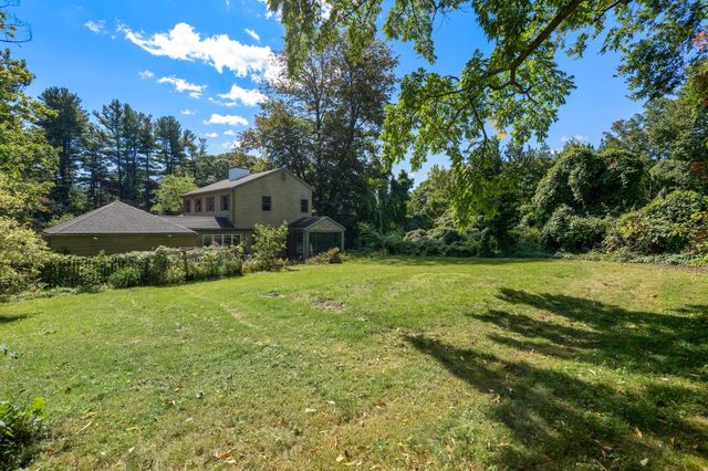 631 Blue Hill Ave, Milton, MA 02186