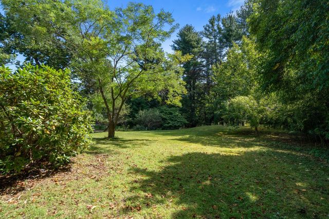 631 Blue Hill Ave, Milton, MA 02186