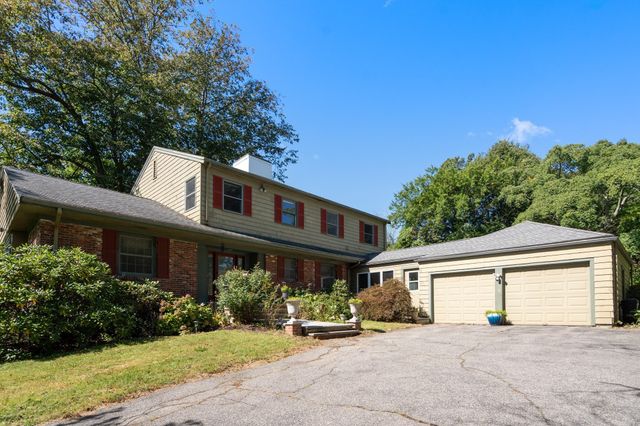 631 Blue Hill Ave, Milton, MA 02186