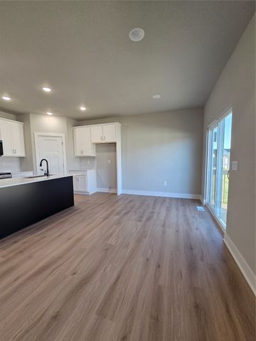 3212 NE Fawn Lane, Ankeny, IA 50021