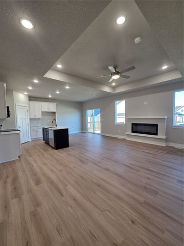 3212 NE Fawn Lane, Ankeny, IA 50021