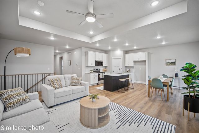 3212 NE Fawn Lane, Ankeny, IA 50021