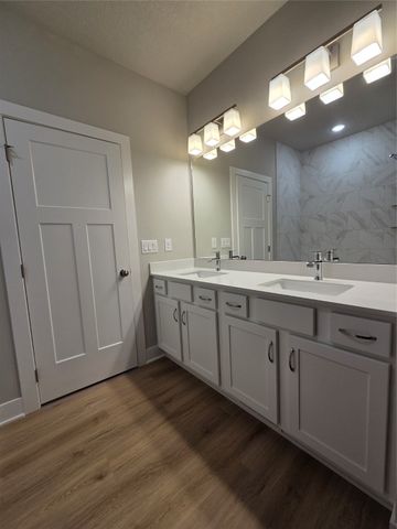 3212 NE Fawn Lane, Ankeny, IA 50021