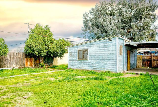 446 N Clark Street, Fresno, CA 93701