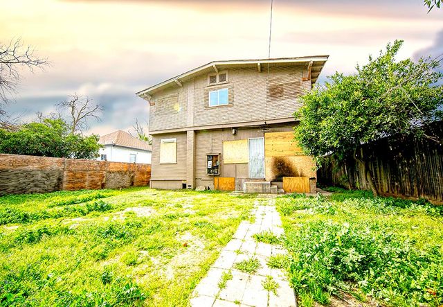 446 N Clark Street, Fresno, CA 93701