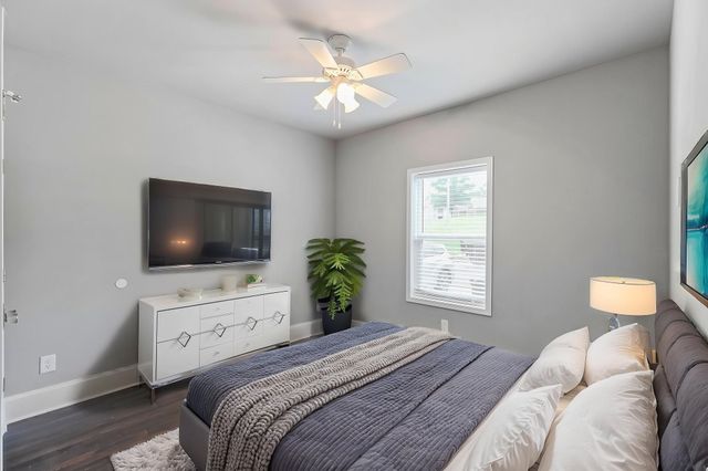 426 Caldwell Dr, Columbia, TN 38401