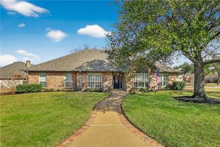 207 Hearthstone Circle, College Station, TX 77840