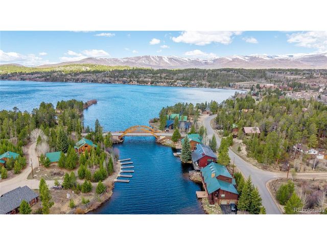 901 Tallaqua Dr, Grand Lake, CO 80447